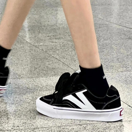 Damen Trendige Sneakers mit hohem Komfort und sportlicher Sohle EB