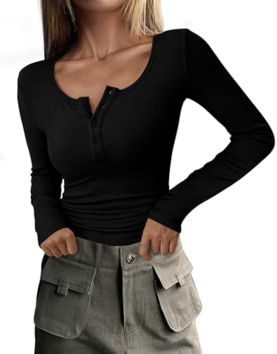 Damen Langärmeliges Rippshirt mit Henley-Knopfleiste und taillierter Passform EB