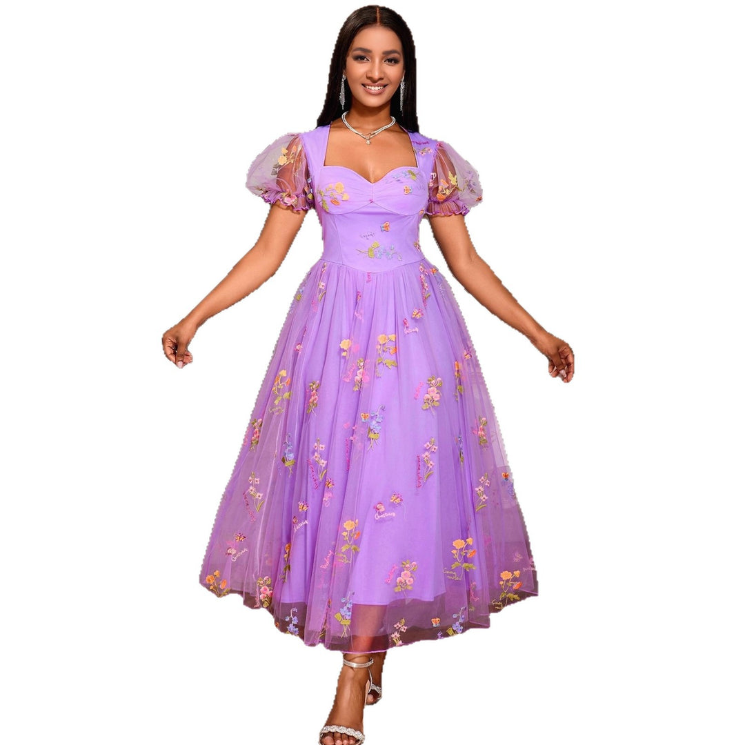 Damen Festliches Kleid mit floraler Stickerei und schwingendem Tüllrock EB
