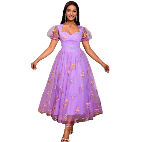 Damen Festliches Kleid mit floraler Stickerei und schwingendem Tüllrock EB