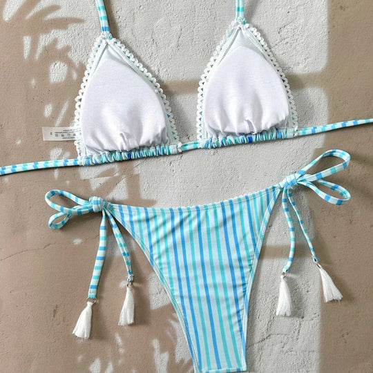 Damen Bikiniset mit verspielten Rüschen und floralem Design EB