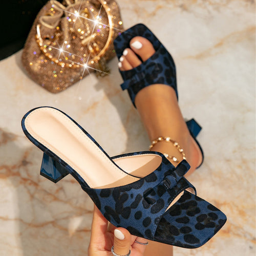 Damen modische Mules mit Leo-Print und elegantem Blockabsatz EB