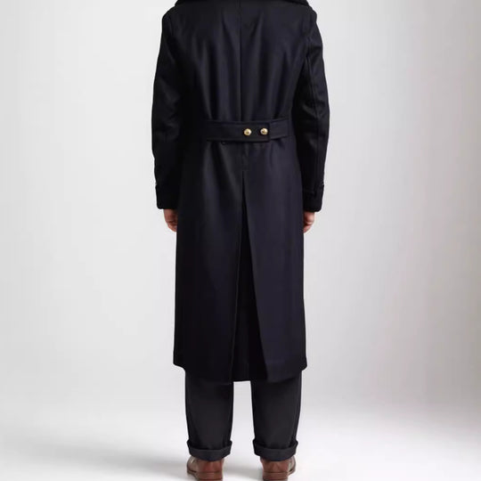 Herren eleganter Langmantel mit doppelter Knopfreihe und breitem Revers EB