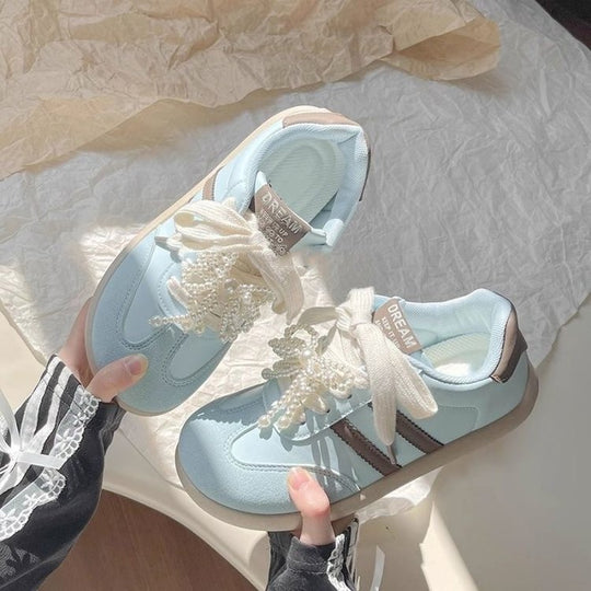 Damen Komfortable Sneaker mit eleganten Perlenapplikationen und atmungsaktiver Oberkante EB