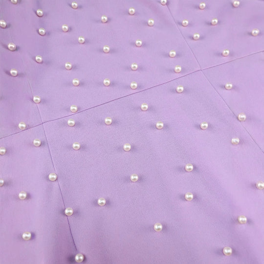 Damen Figurbetontes Abendkleid mit dramatischen Puffärmeln und Perlenakzenten EB