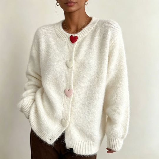 Damen Flauschiger Kurzcardigan mit Herz‑Knopfleiste und Raglanärmeln EB