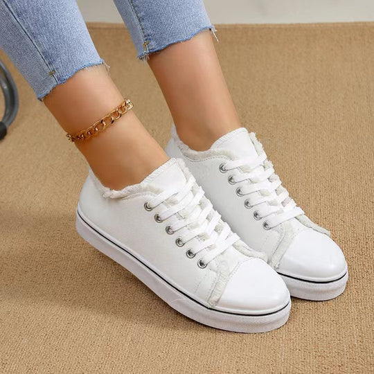 Damen Sneaker mit fransigem Obermaterial und modischer Riemenverzierung EB