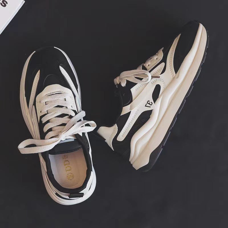 Damen Sportliche Sneakers mit gepolsterter Laufsohle und atmungsaktiver Konstruktion EB