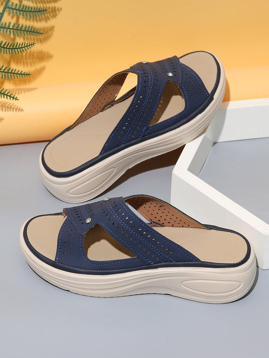 Damen Komfortable Clogs mit atmungsaktiven Einsätzen und verstellbarem Riemen EB