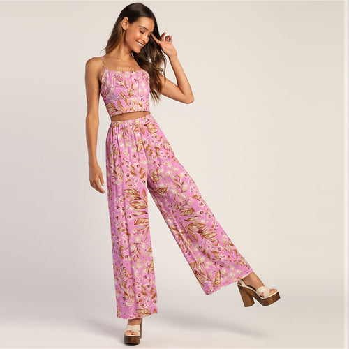 Damen luftiges Sommeroutfit mit floralem Print EB