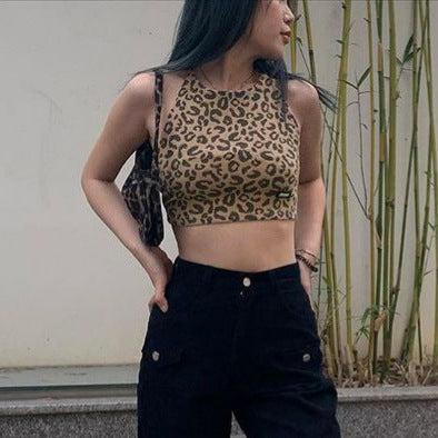 Damen Crop-Top mit trendigem Leopardenmuster und schmalen Trägern EB