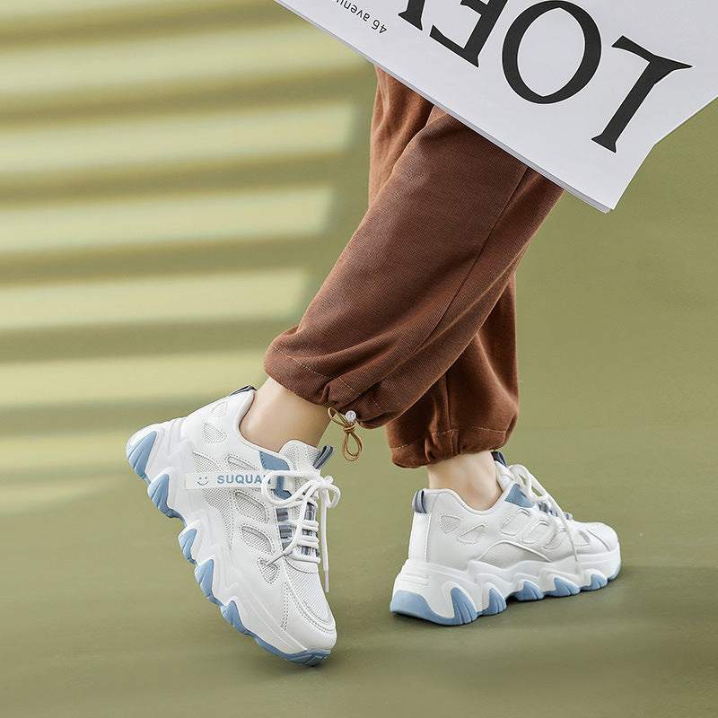 Damen Sportliche Sneakers mit futuristischem Design und atmungsaktiven Einsätzen EB