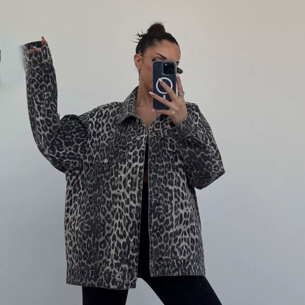 Damen Oversized Jeansjacke mit setzen Leo-Muster EB