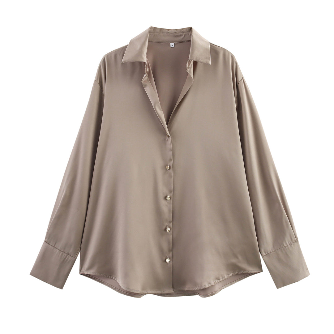Damen nan oversized Satinbluse mit Hemdkragen, verlängerten Manschetten und abgerundetem Saum EB