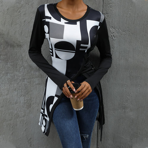 Damen Langarmshirt mit grafischem Muster und asymmetrischem Saum EB