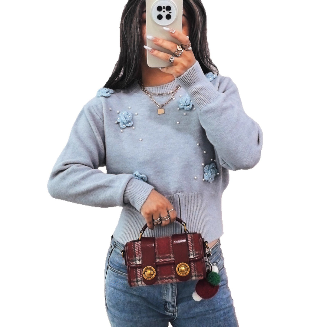 Damen Strickpullover mit floralen Applikationen und glänzenden Perlen EB