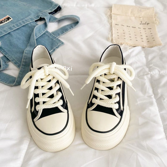 Damen Plateau-Sneaker mit elastischem Schnürsystem und robustem Obermaterial EB