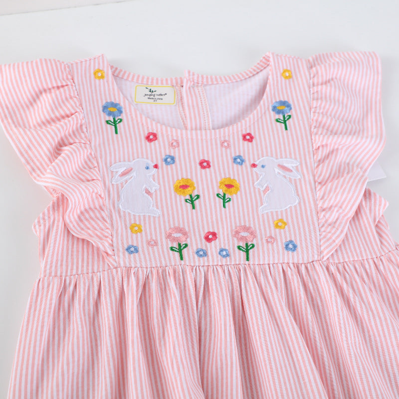 Mädchen Freizeitkleid mit verspielten Hasen- und Blumenapplikationen EB