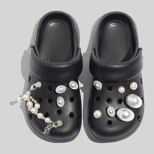 Damen Modische Clogs mit dekorativen Perlen und einzigartigem Design EB