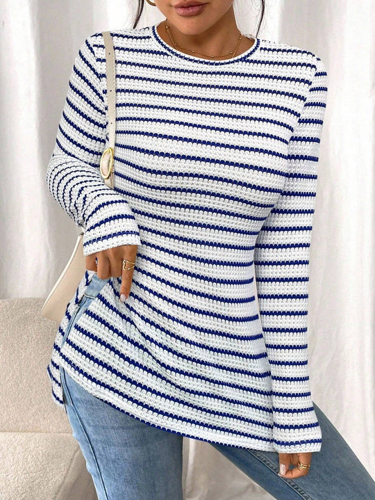 Damen Langarmshirt mit modernem Strickmuster und seitlichen Schlitzen EB