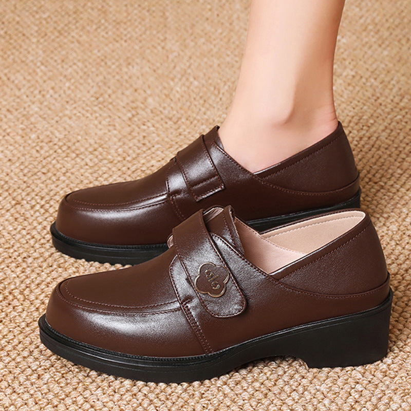 Damen Mokassins mit elegantem Riemen und dämpfendem Blockabsatz EB
