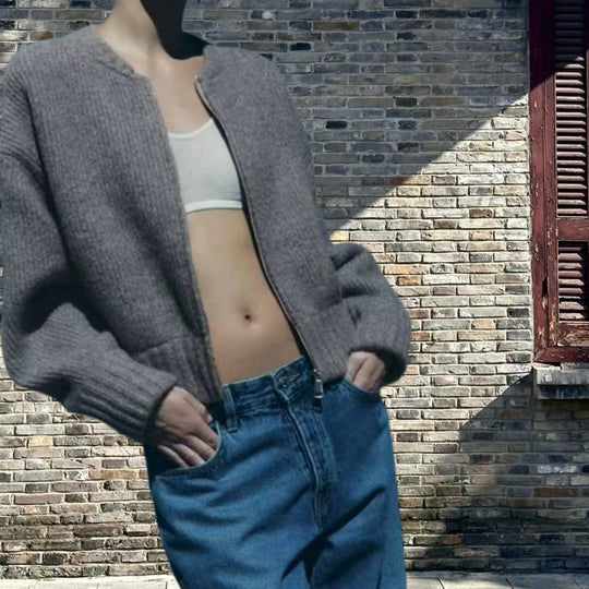 Damen lässiger Strickjacke mit hochgeschlossenem Reißverschluss und voluminösen Ärmeln EB