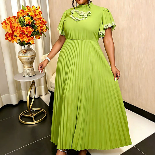 Damen Elegantes Maxi-Kleid mit Plisseefalten und Rüschendetails EB