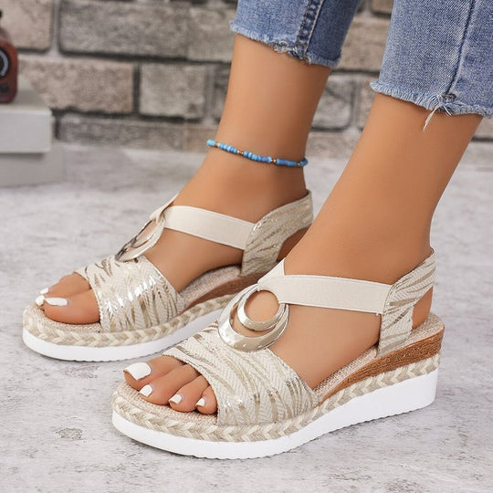 Damen Wedge-Sandalen mit dekorativem Riemen und modischem Akzent EB