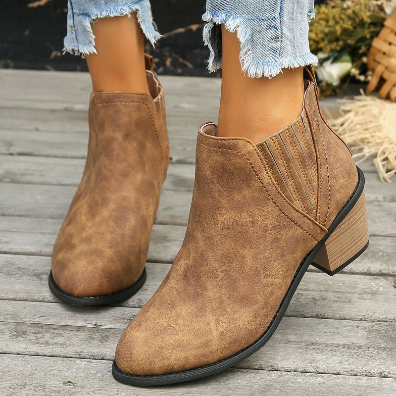 Vintage Stiefeletten mit dicken Absätzen EB