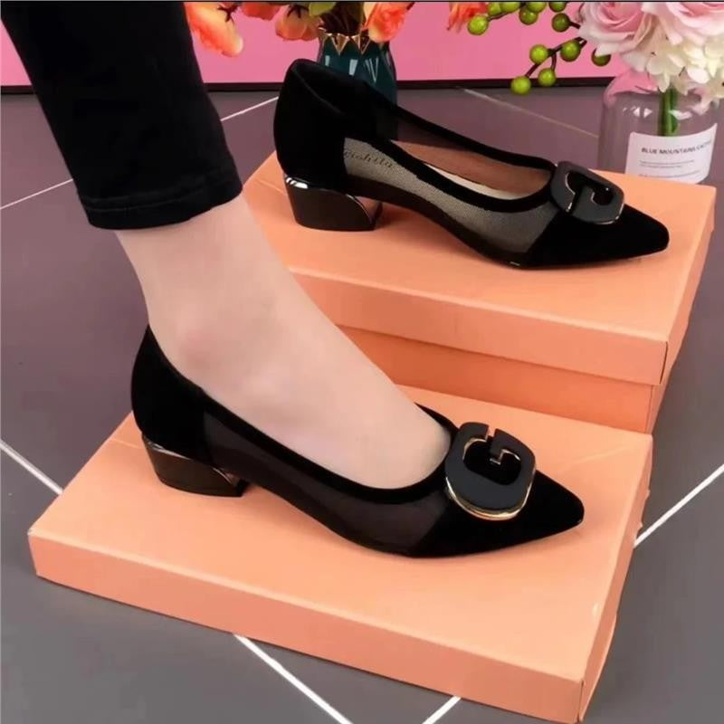 Damen Elegante Kitten Heels mit transparentem Obermaterial und modischem Schmuckdetail EB