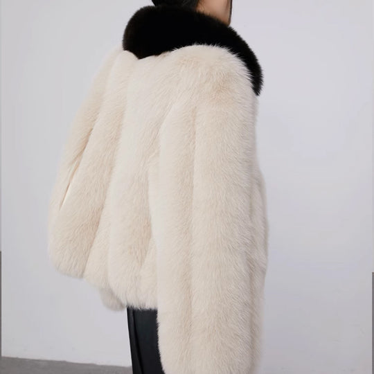 Damen Luxuriöse und voluminöse Kunstfelljacke mit Kragen EB