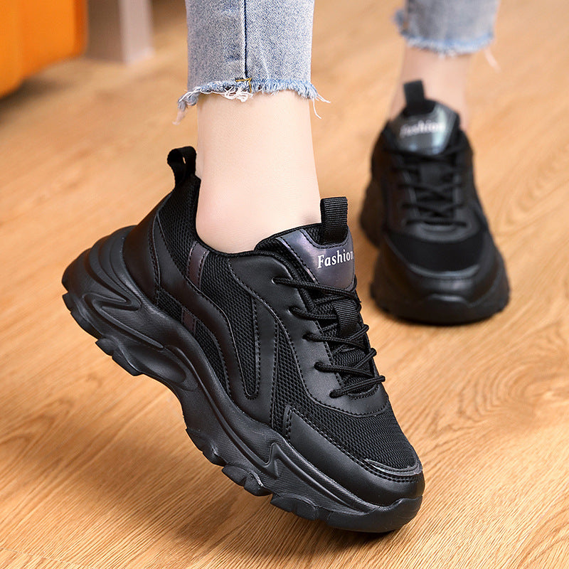 Damen Sportliche Sneakers mit atmungsaktivem Mesh-Obermaterial und rutschfester Sohle EB