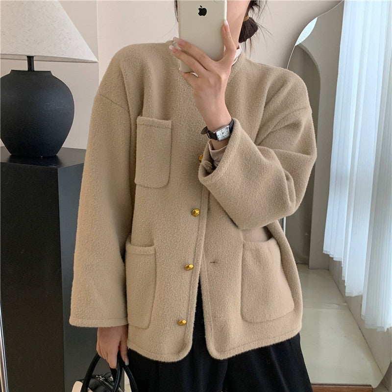 Damen Softe Jacke mit dekorativen Knöpfen und großen Taschen EB
