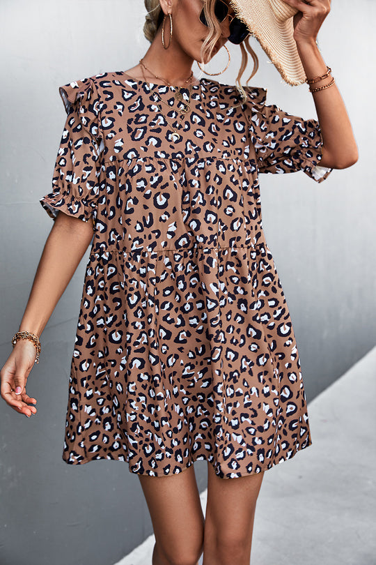 Damen Freizeitkleid mit verspieltem Leopardenmuster und Rüschendetails EB