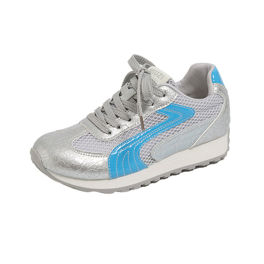 Damen Sportliche Sneakers mit atmungsaktiver Mesh-Oberfläche und reflektierenden Akzenten EB