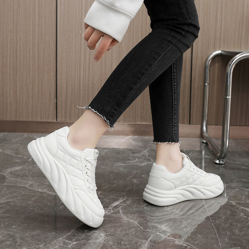 Damen modische Sneakers mit gepolstertem Sohlenprofil und stilvollem Obermaterial EB