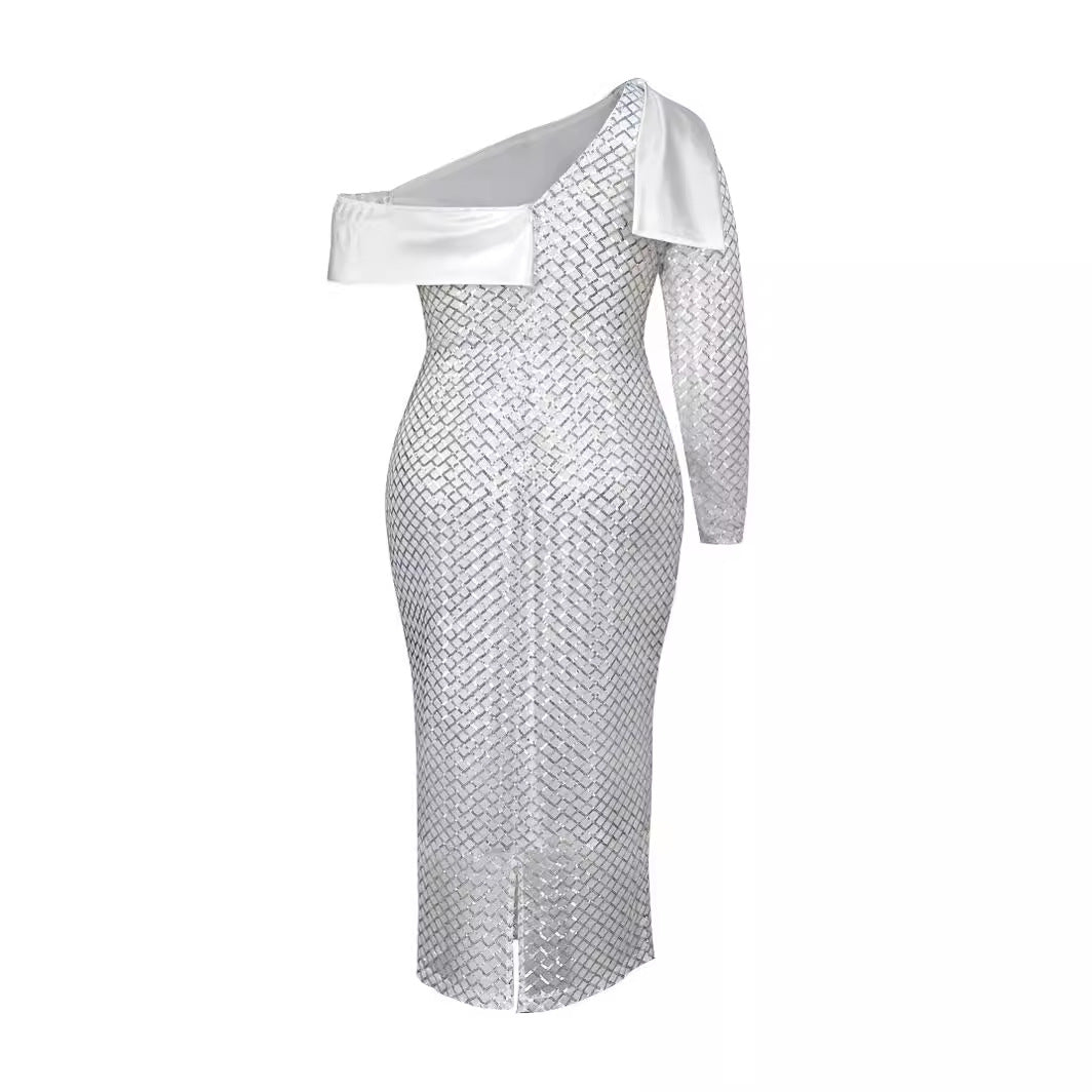 Damen Glamouröses Abendkleid mit asymmetrischem Ausschnitt EB
