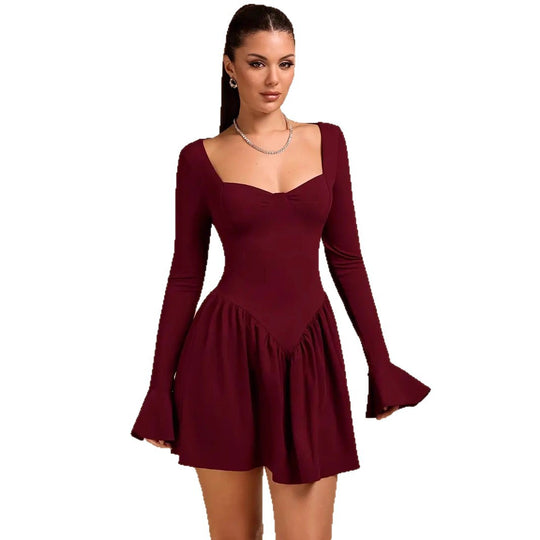 Damen Elegantes Kleid mit tiefem Herzausschnitt und fließendem Rock EB