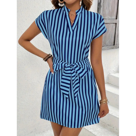 Damen Kurzarmkleid mit Gürtel und Streifenmuster EB