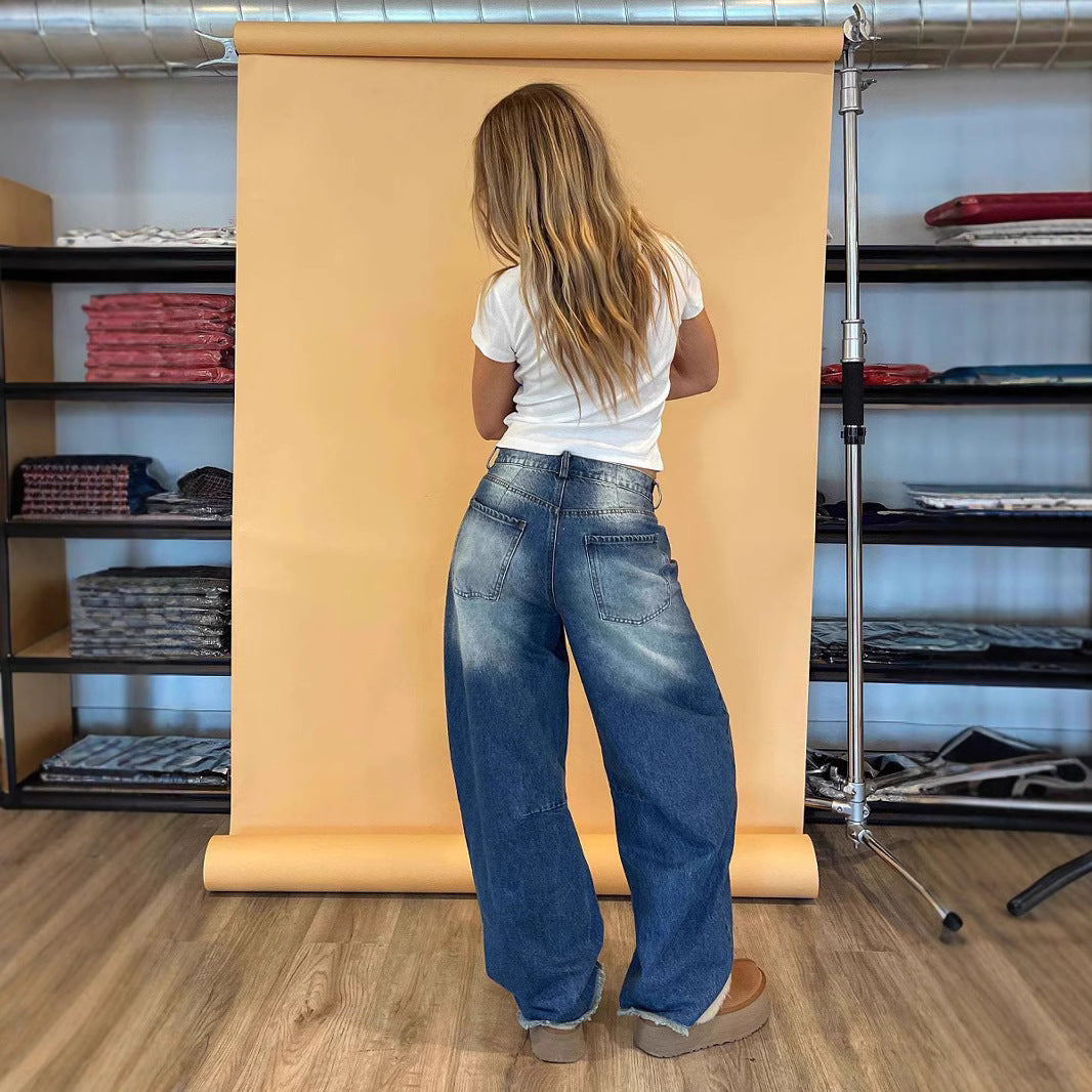 Damen Weite Jeanshose mit lässigem Schnitt und stylischen Details EB