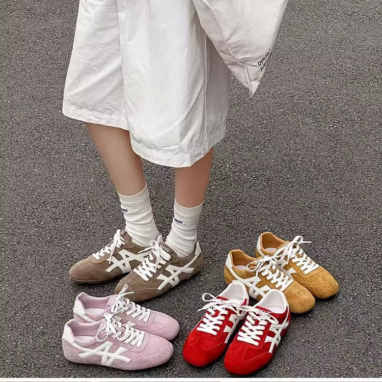 Damen Sportliche Sneakers aus hochwertigem Wildleder mit klassischem Design und rutschfester Sohle EB