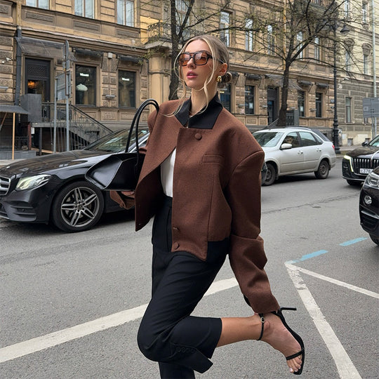 Damen Modische Kurzjacke mit oversized Schnitt und elegantem Kragen EB