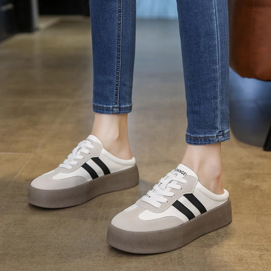 Damen Sneakers im sportlichen Retro-Stil mit atmungsaktiven Einsätzen EB