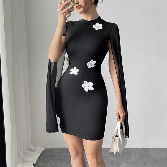 Damen figurbetontes Kleid mit transparenter Umarmung und Blumenapplikationen EB