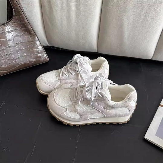 Damen Sportliche Sneaker mit atmungsaktivem Mesh und modischer Wildleder-Oberfläche EB