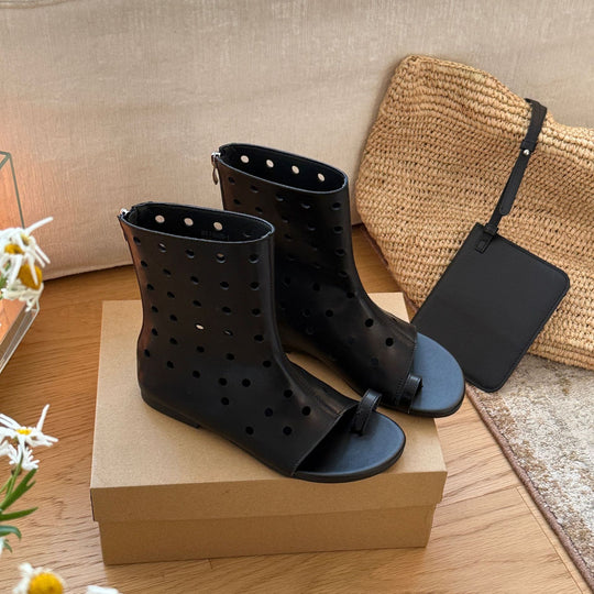 Damen Offene Stiefel mit perforiertem Design und elastischem Riemen EB
