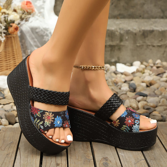 Damen Wedge-Pantoletten mit floralen Akzenten und geflochtenem Obermaterial EB