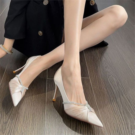 Damen elegante Spitzenschuhe mit dekorativem Riemchen EB