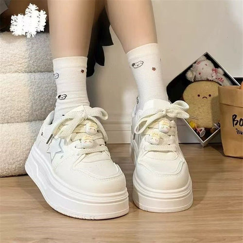 Damen Sportliche Sneakers mit verspielten Applikationen EB