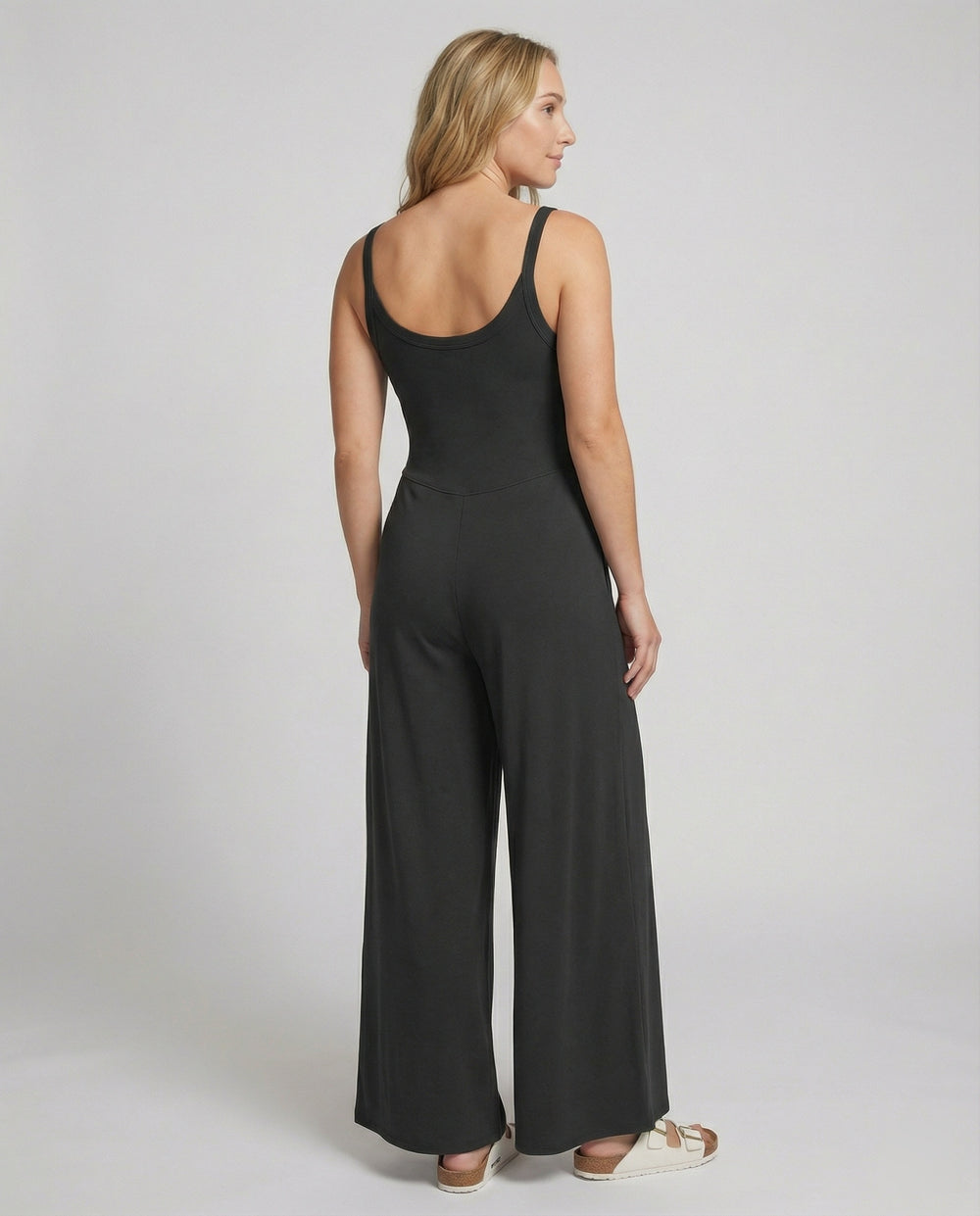 Damen eleganter Jumpsuit mit weitem Bein und komfortablem Schnitt EB